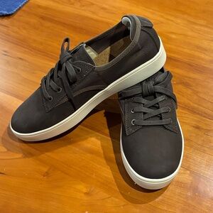 REVITALIGN Orthotic Leather & Mesh Casual Sneakers - Mara